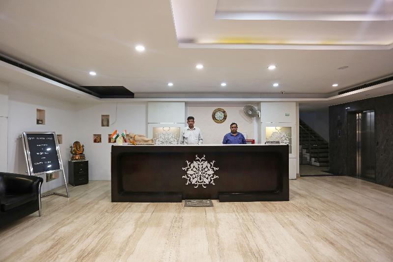 Hotel Alpine Tree New Delhi Exterior photo